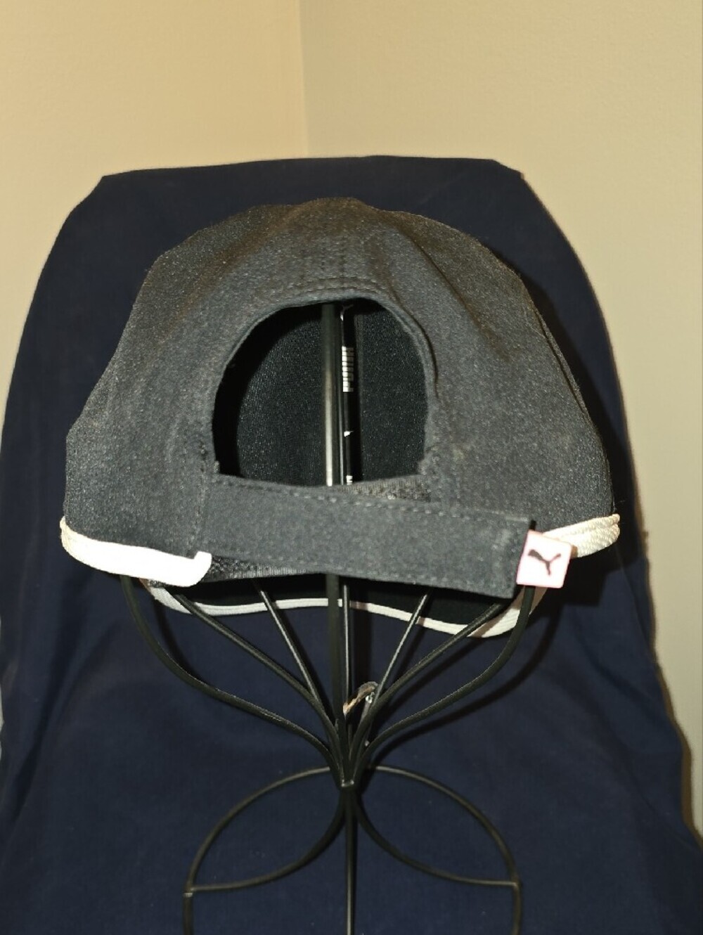 Puma Black Cap with White Logo Detailing - Picture 5 of 7